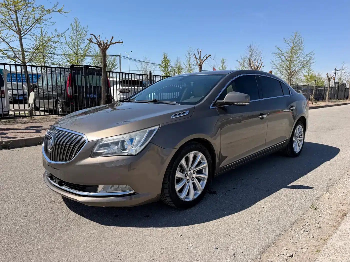 Buick LaCrosse 2013 2.0T SIDI Elite Technology Edition — миниатюра 1
