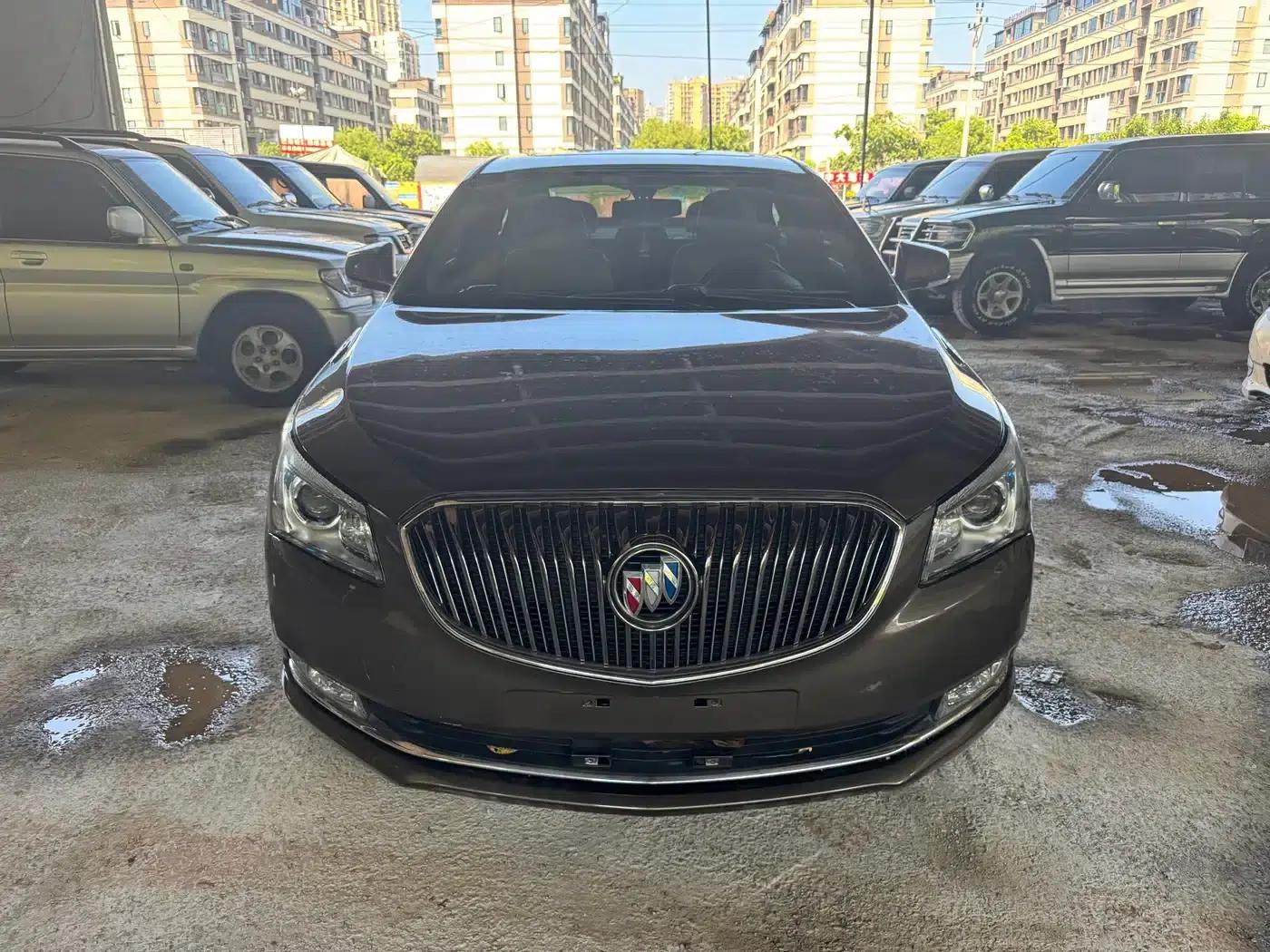Buick LaCrosse 2013 2.4L SIDI Leading Comfort Edition — миниатюра 1