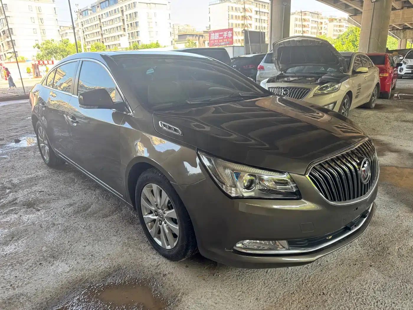 Buick LaCrosse 2013 2.4L SIDI Leading Comfort Edition — миниатюра 2