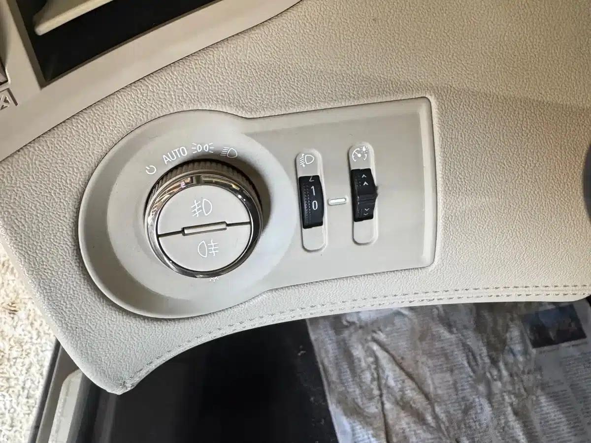 Buick LaCrosse 2013 2.4L SIDI Leading Comfort Edition — миниатюра 13