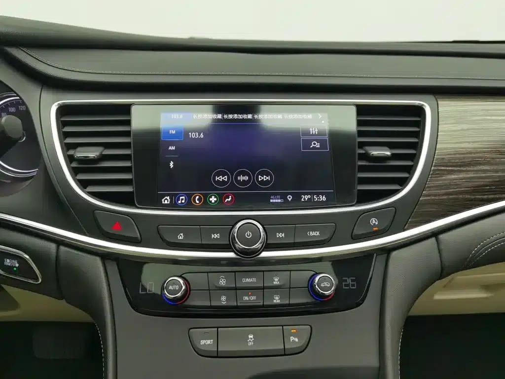 Buick LaCrosse 2019 28T Elite — миниатюра 12