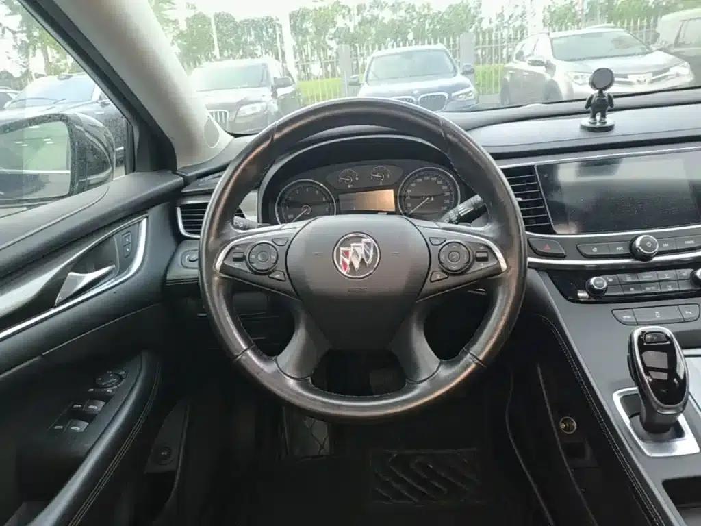 Buick LaCrosse 2021 652T Luxury Edition — миниатюра 11