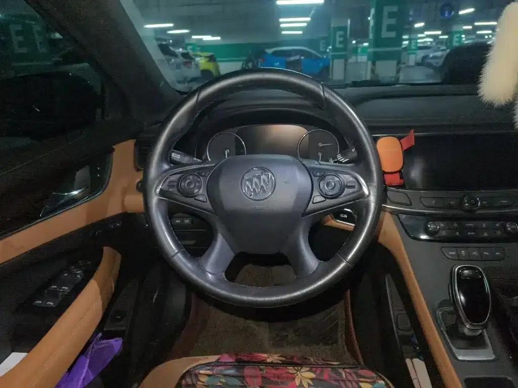 Buick LaCrosse 2016 28T Luxury Edition — миниатюра 3