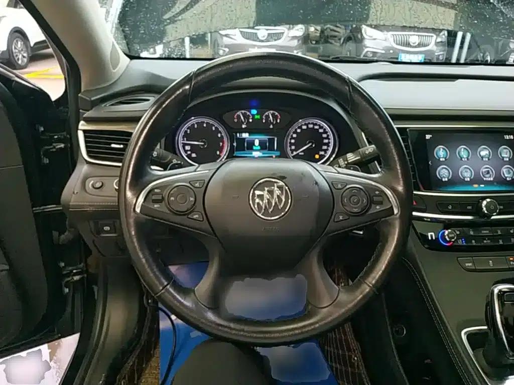 Buick LaCrosse 2018 20T Elite — миниатюра 11