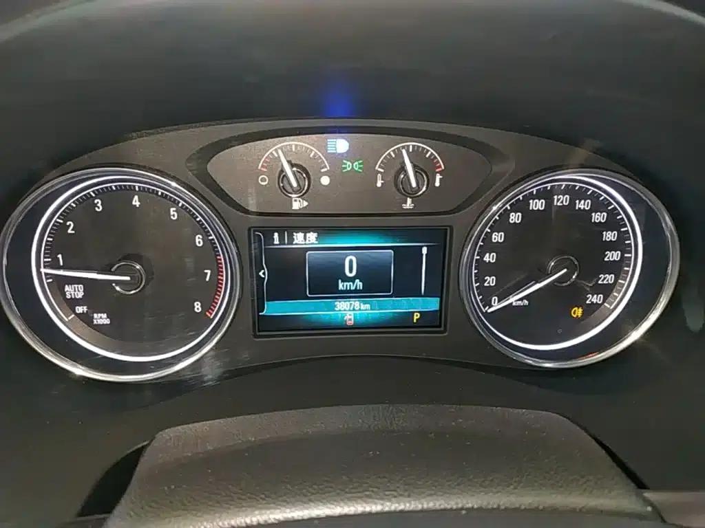 Buick LaCrosse 2018 20T Elite — миниатюра 12