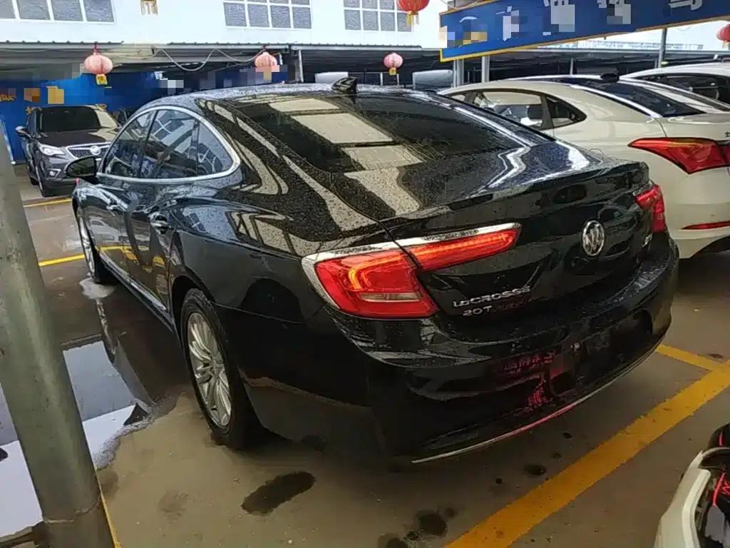Buick LaCrosse 2018 20T Elite — миниатюра 5