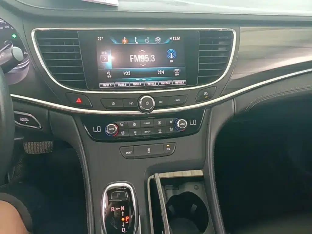 Buick LaCrosse 2018 20T Elite — миниатюра 13