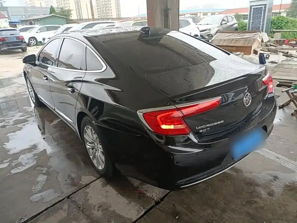 Buick LaCrosse 2018 20T Elite — миниатюра 5