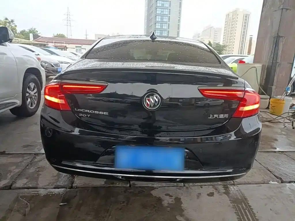 Buick LaCrosse 2018 20T Elite — миниатюра 6