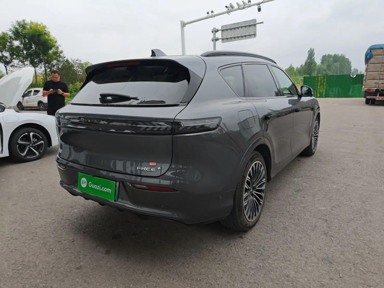 VOYAH FREE 2025 Model FREE+ Four-Wheel-Drive Qiankun Edition — миниатюра 6