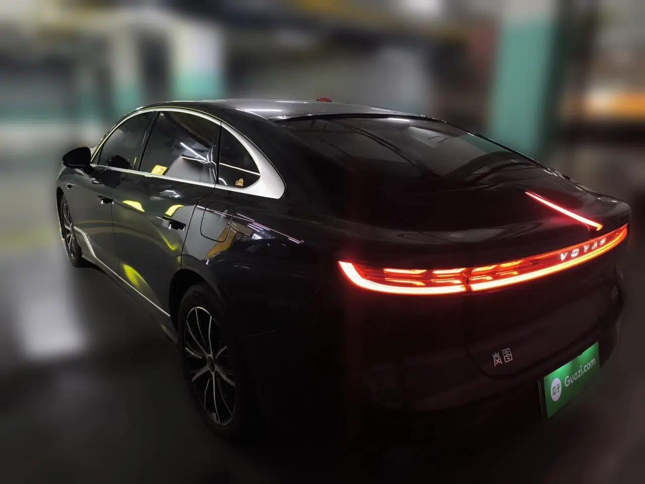 VOYAH PASSION 2024 PHEV Four-Wheel Drive Ultra-Long Range Executive Edition — миниатюра 4