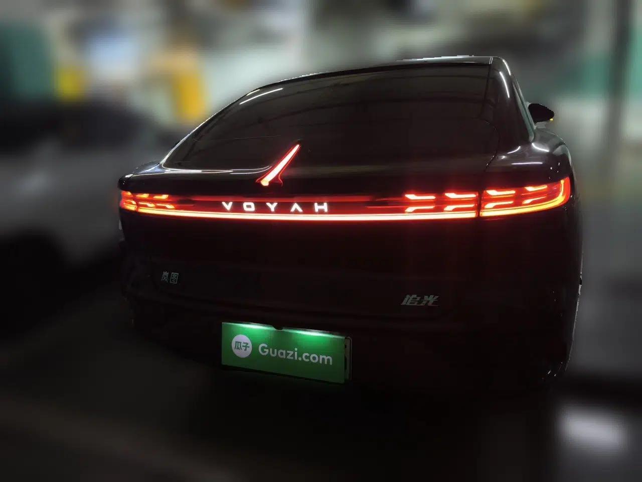 VOYAH PASSION 2024 PHEV Four-Wheel Drive Ultra-Long Range Executive Edition — миниатюра 5