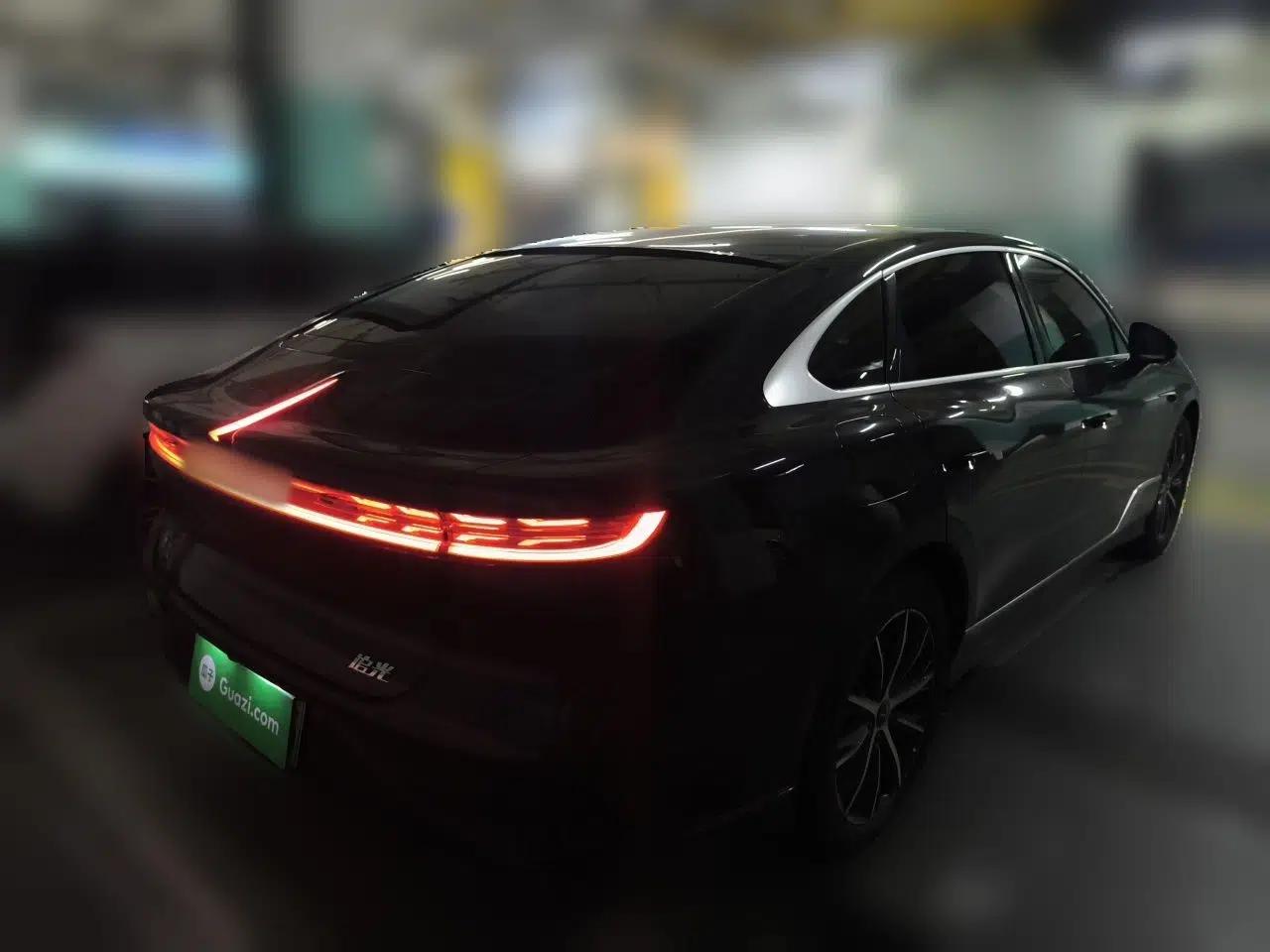 VOYAH PASSION 2024 PHEV Four-Wheel Drive Ultra-Long Range Executive Edition — миниатюра 6