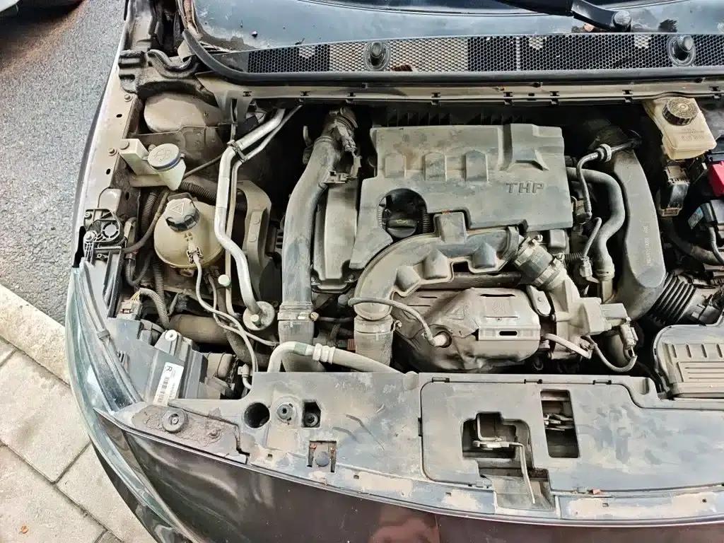 Peugeot 408 2016 1.6T Automatic Luxury Edition — миниатюра 22