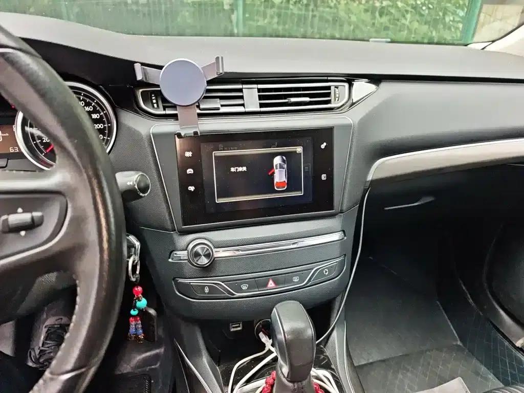 Peugeot 408 2016 1.6T Automatic Luxury Edition — миниатюра 9