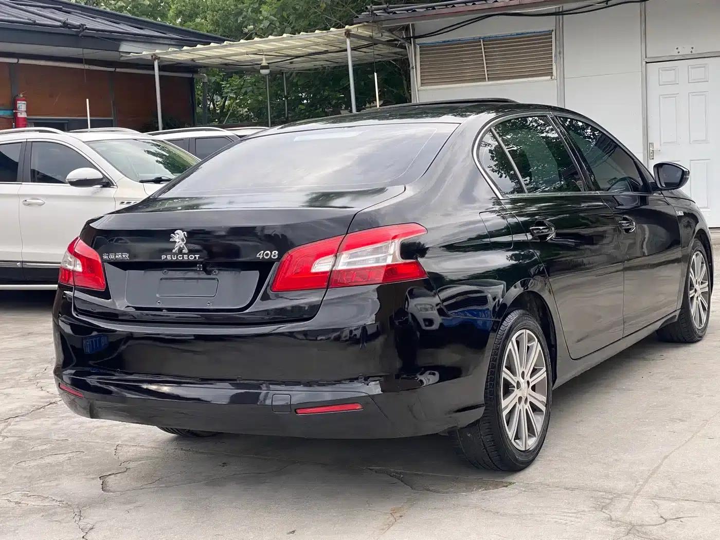 Peugeot 408 2015 1.2T Automatic Luxury Edition — миниатюра 14