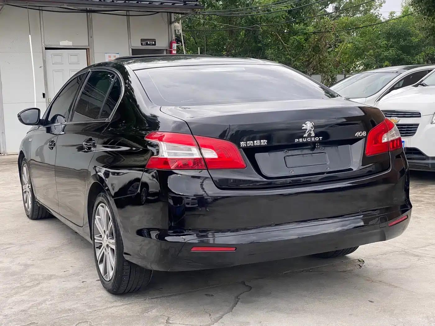 Peugeot 408 2015 1.2T Automatic Luxury Edition — миниатюра 16