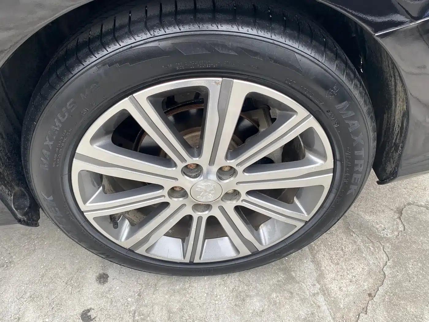 Peugeot 408 2015 1.2T Automatic Luxury Edition — миниатюра 17