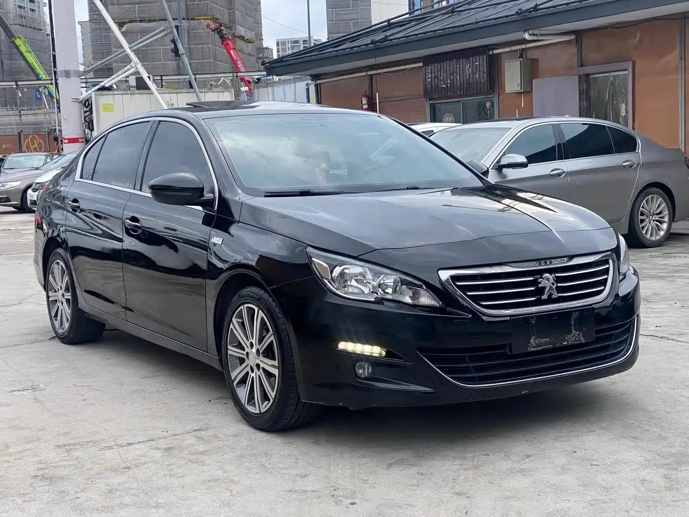 Peugeot 408 2015 1.2T Automatic Luxury Edition — миниатюра 3