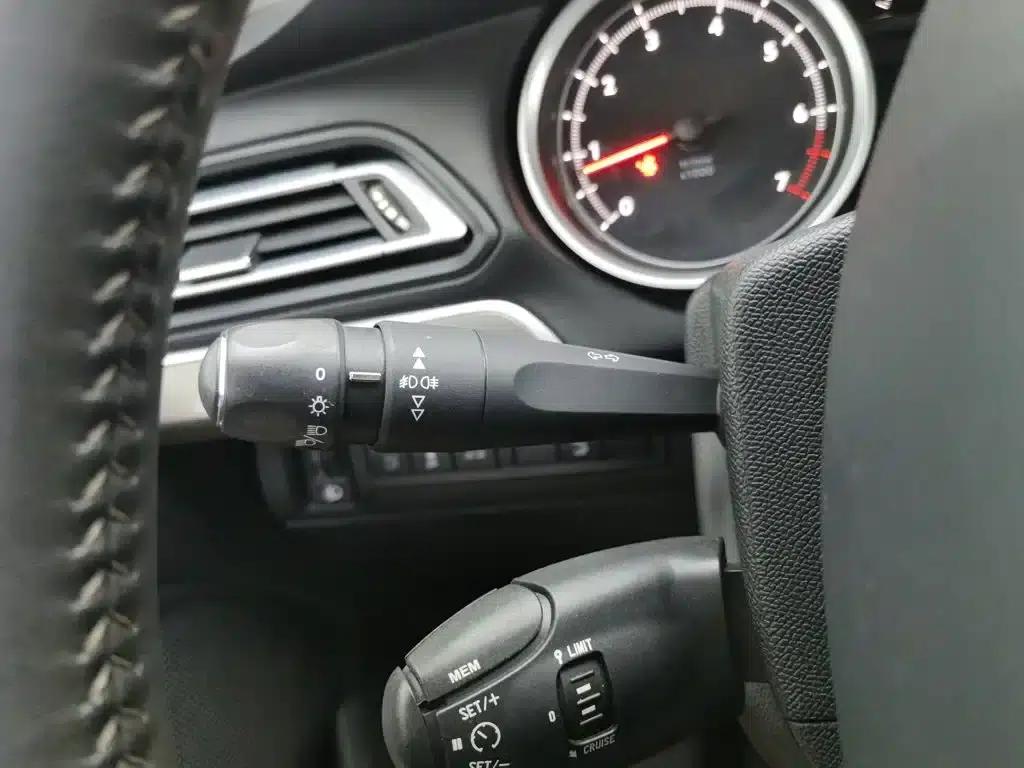 Peugeot 408 2014 1.8L Automatic Luxury Edition — миниатюра 21