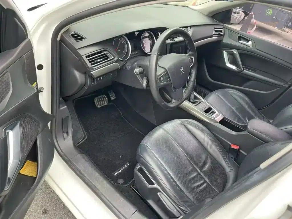 Peugeot 408 2016 1.6T Automatic Luxury Edition — миниатюра 4