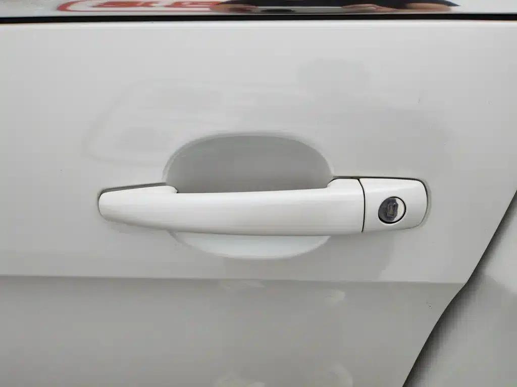 Peugeot 408 2013 2.0L Automatic Comfort Edition — миниатюра 18
