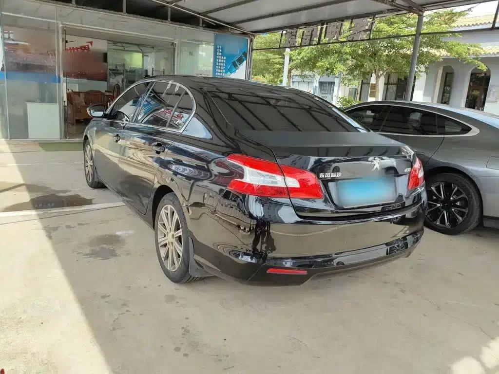 Peugeot 408 2015 1.2T Automatic Luxury Edition — миниатюра 9