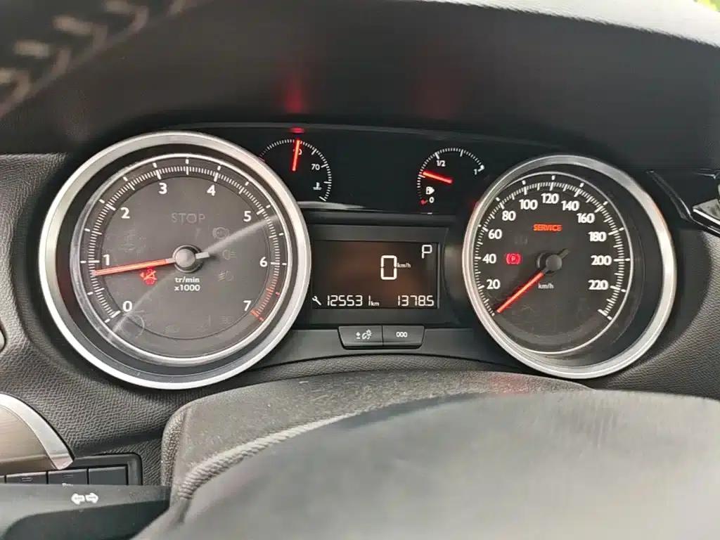 Peugeot 408 2018 350THP Automatic Luxury Edition — миниатюра 12