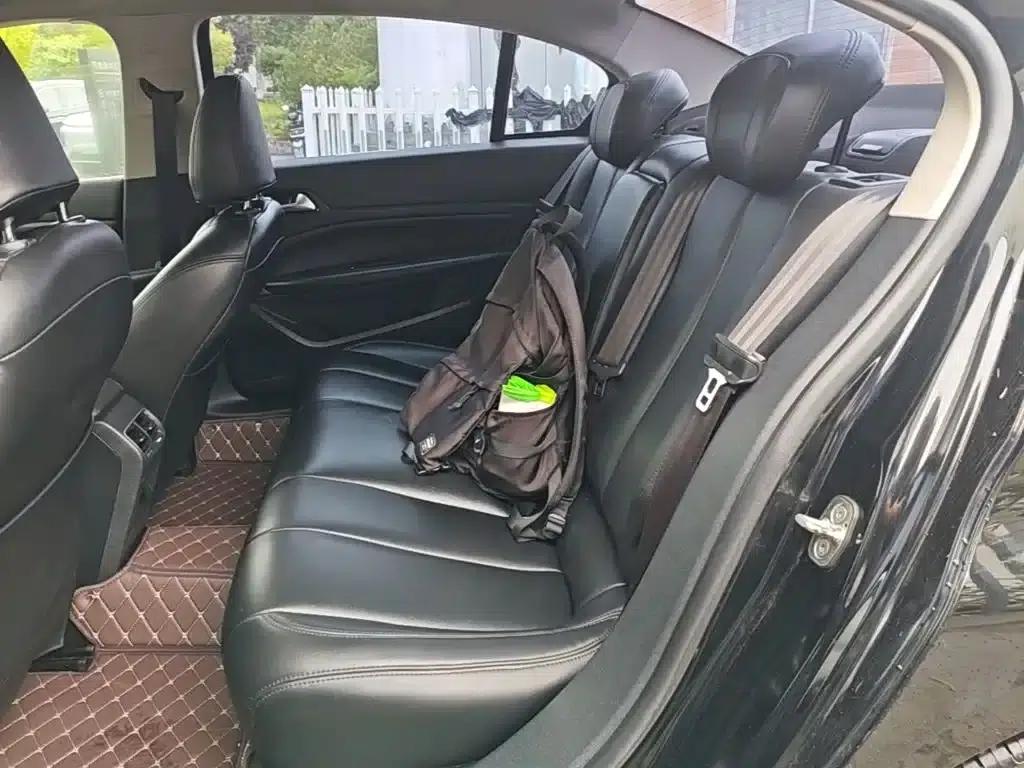 Peugeot 408 2018 350THP Automatic Luxury Edition — миниатюра 17
