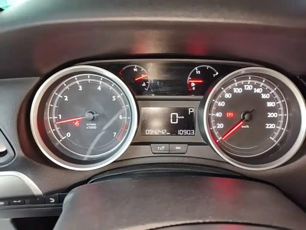 Peugeot 408 2014 1.8L Automatic Luxury Edition — миниатюра 12