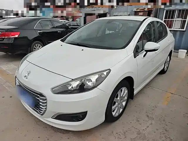 Peugeot 308 2014 Enjoy Edition Classic 1.6L Manual Premium Model