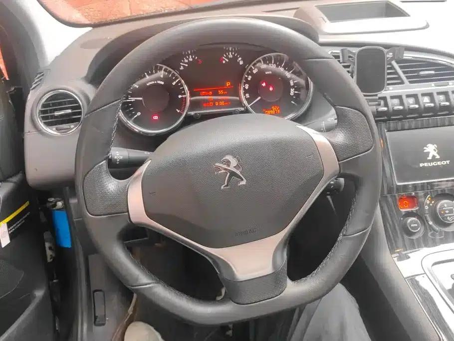 Peugeot 3008 2015 1.6THP Automatic Classic Edition — миниатюра 14