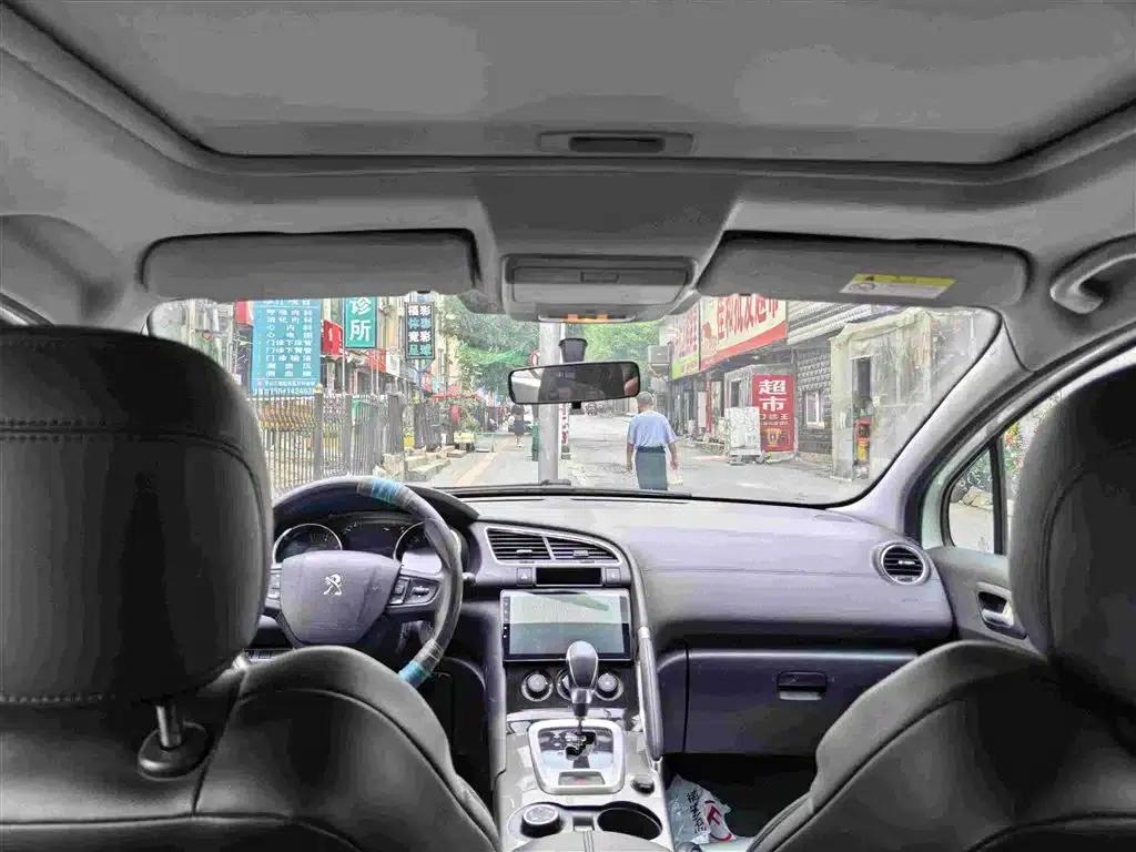 Peugeot 3008 2018 350THP Automatic Classic Edition — миниатюра 8