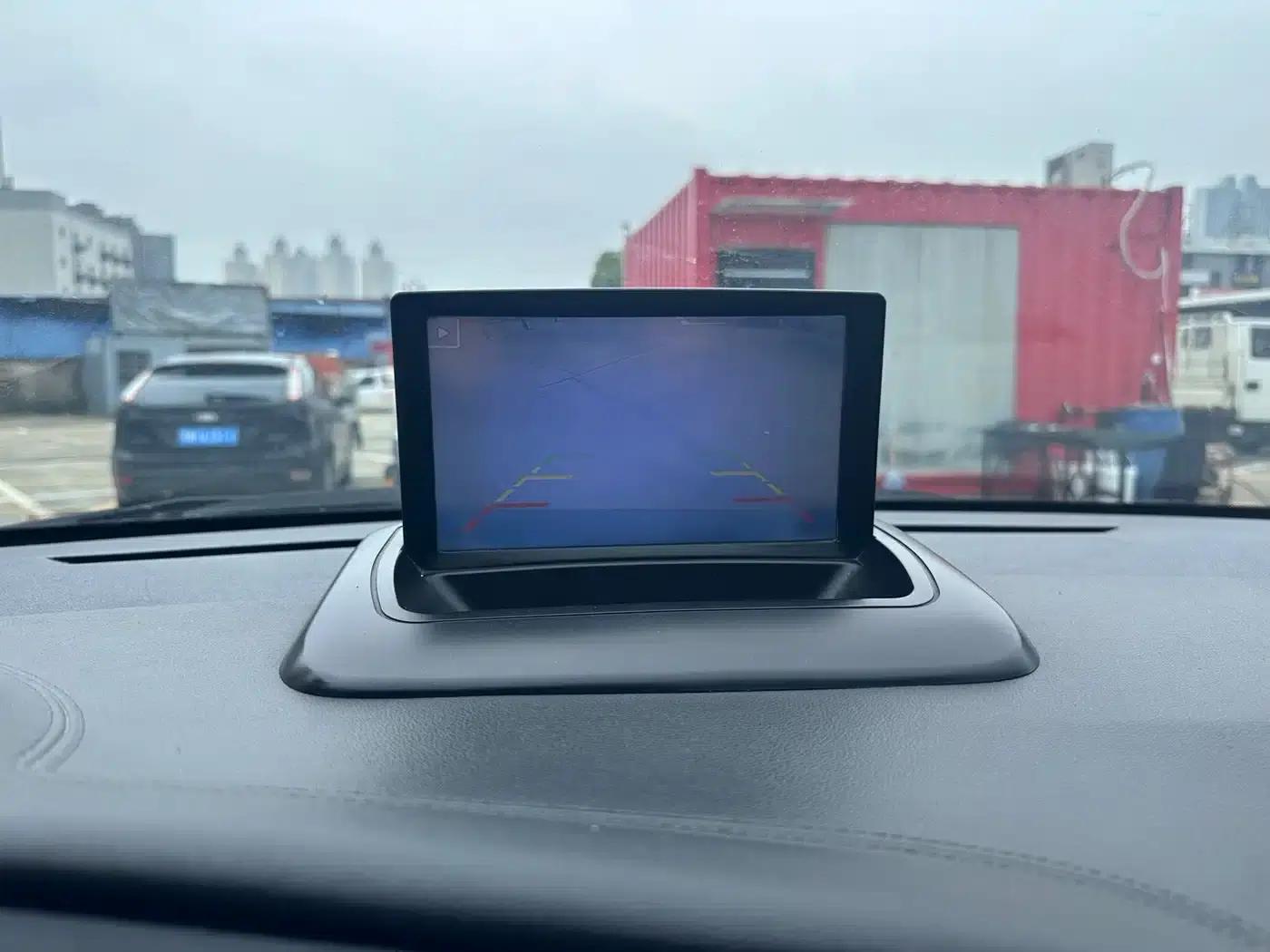 Peugeot 3008 2015 2.0L Automatic Trend Edition — миниатюра 9
