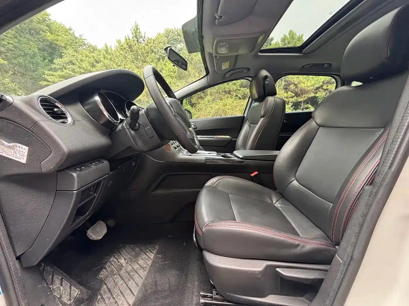 Peugeot 3008 2015 2.0L Automatic Classic Edition — миниатюра 7