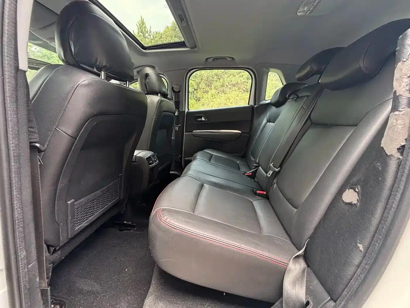 Peugeot 3008 2015 2.0L Automatic Classic Edition — миниатюра 8