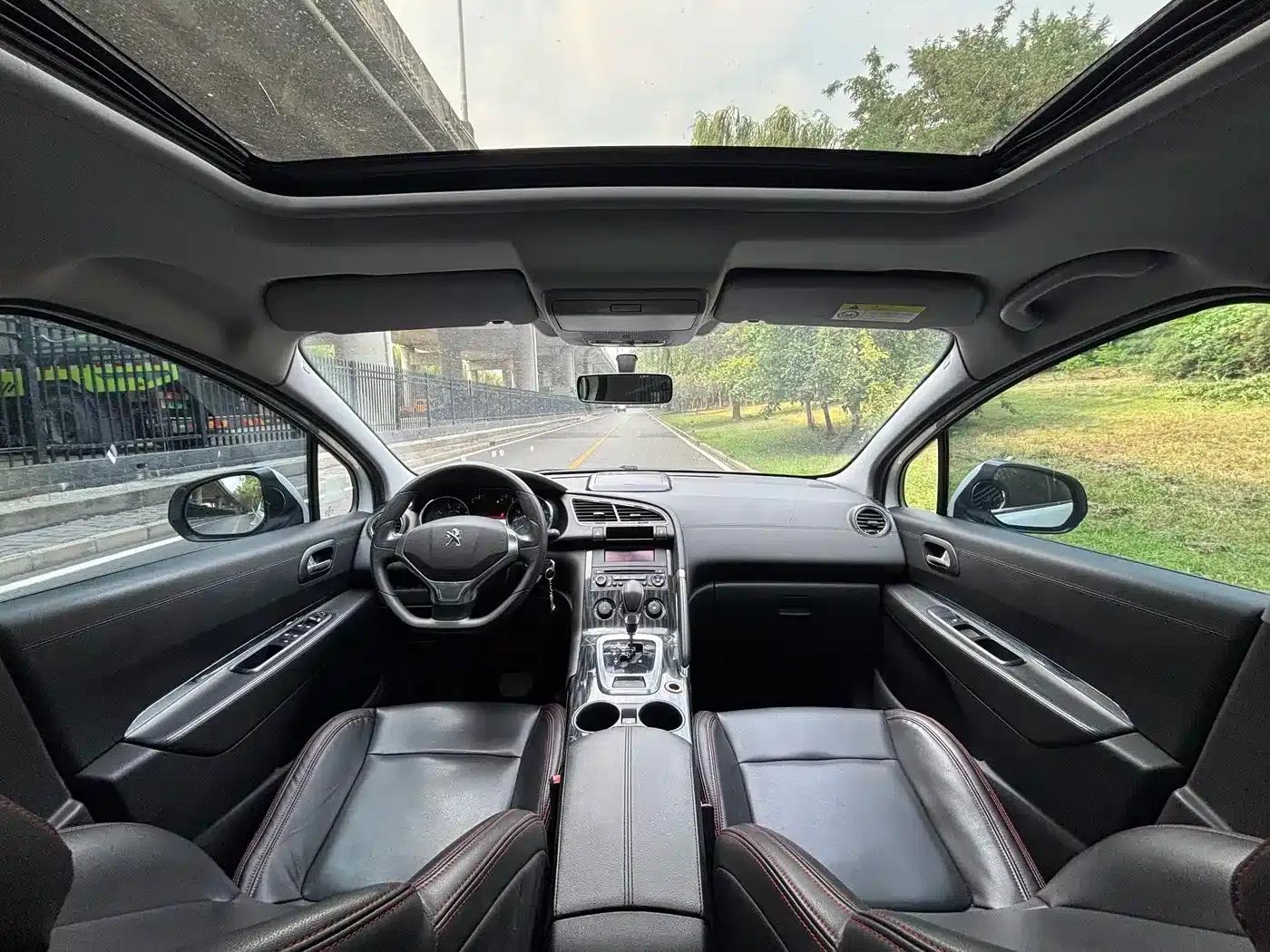 Peugeot 3008 2015 2.0L Automatic Classic Edition — миниатюра 9