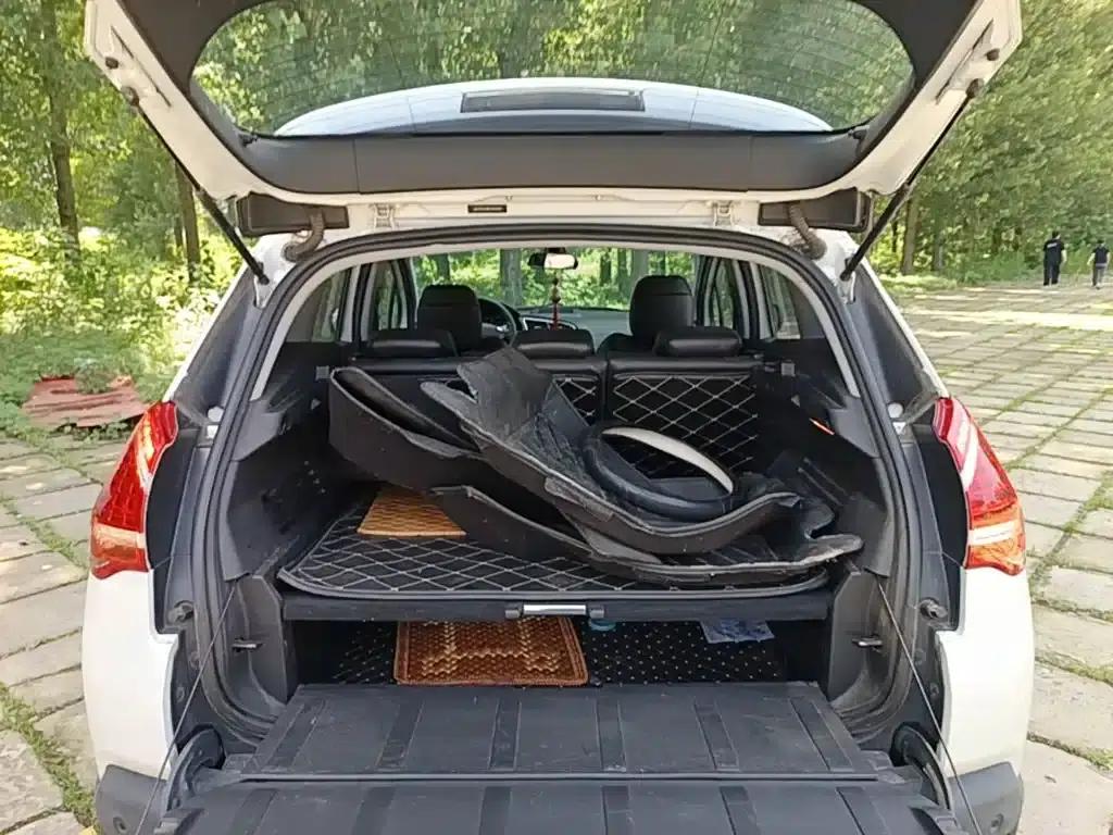 Peugeot 3008 2015 1.6THP Automatic Premium Edition — миниатюра 19