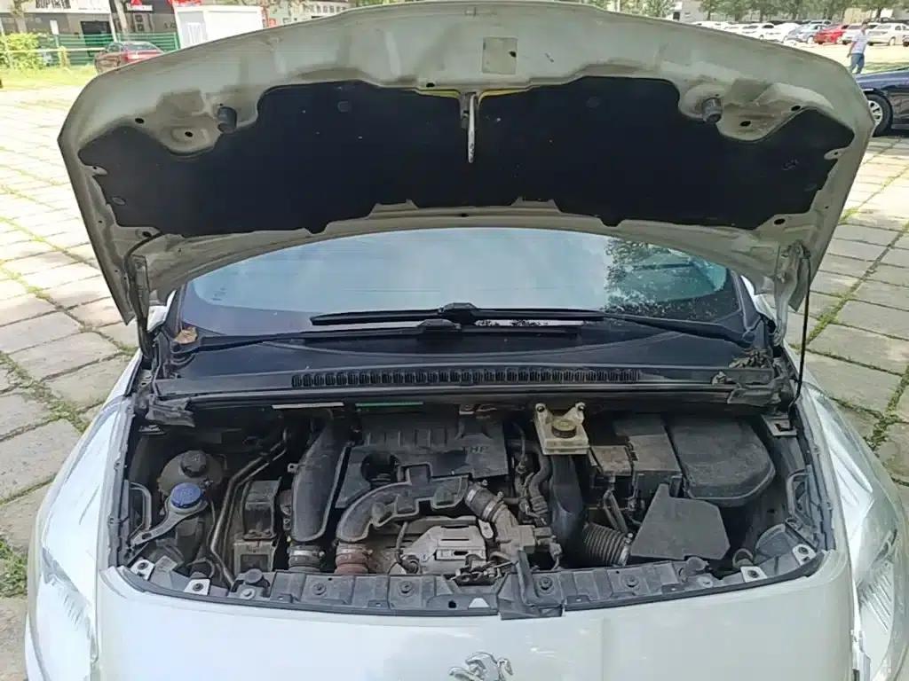 Peugeot 3008 2015 1.6THP Automatic Premium Edition — миниатюра 20