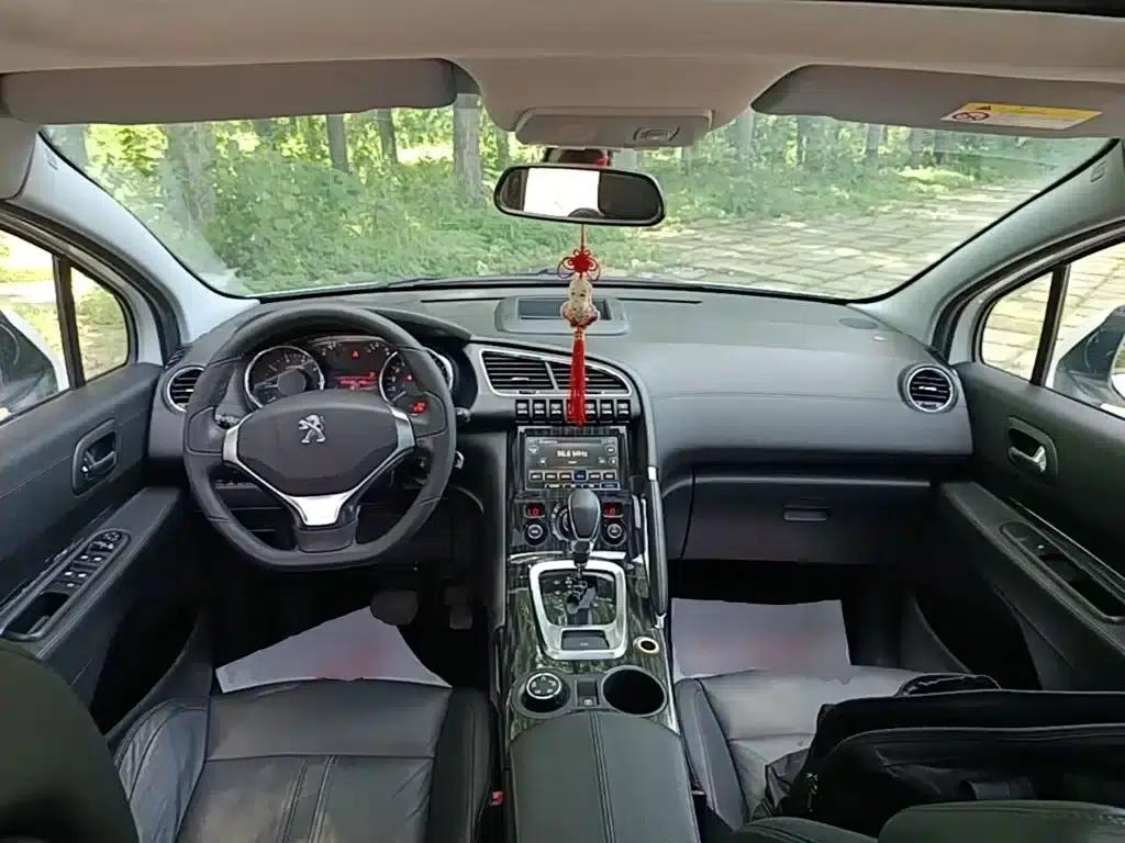 Peugeot 3008 2015 1.6THP Automatic Premium Edition — миниатюра 10