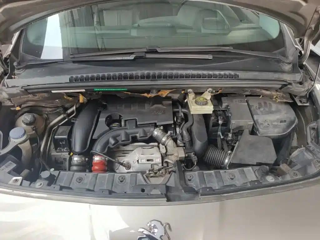 Peugeot 3008 2015 1.6THP Automatic Premium Edition — миниатюра 20