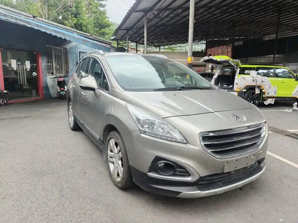 Peugeot 3008 2015 1.6THP Automatic Premium Edition — миниатюра 4