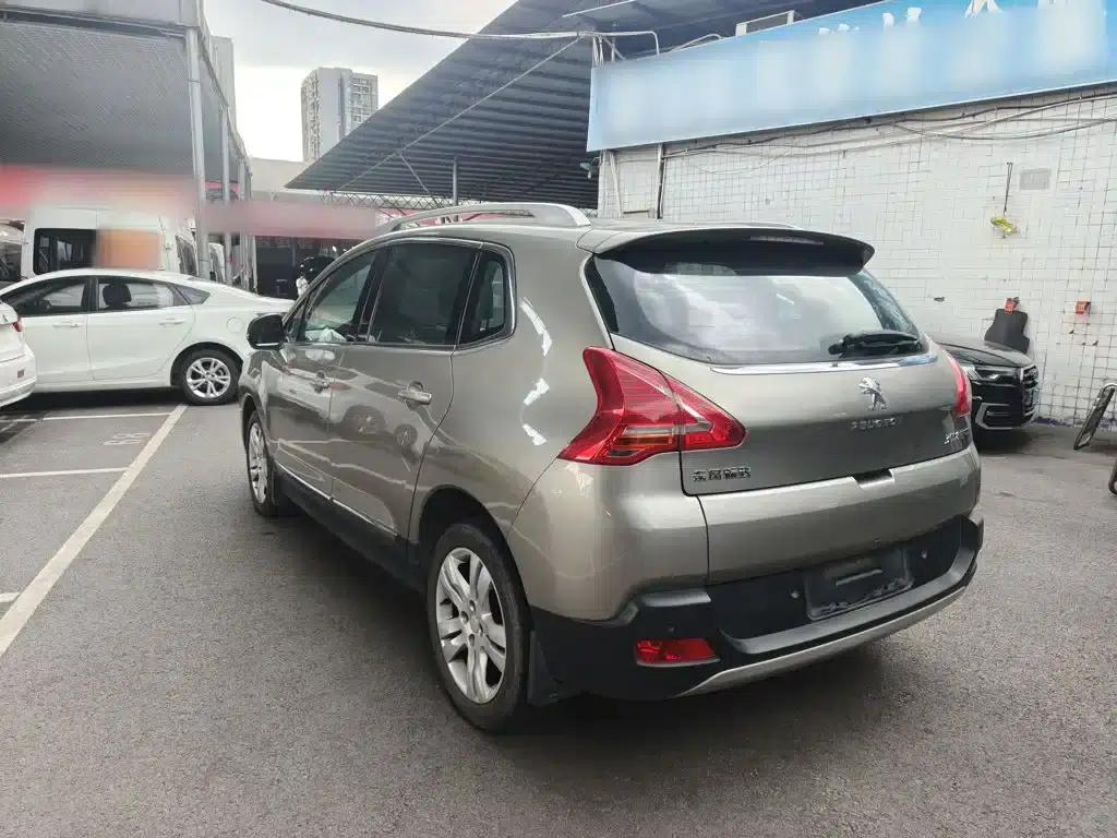 Peugeot 3008 2015 1.6THP Automatic Premium Edition — миниатюра 5