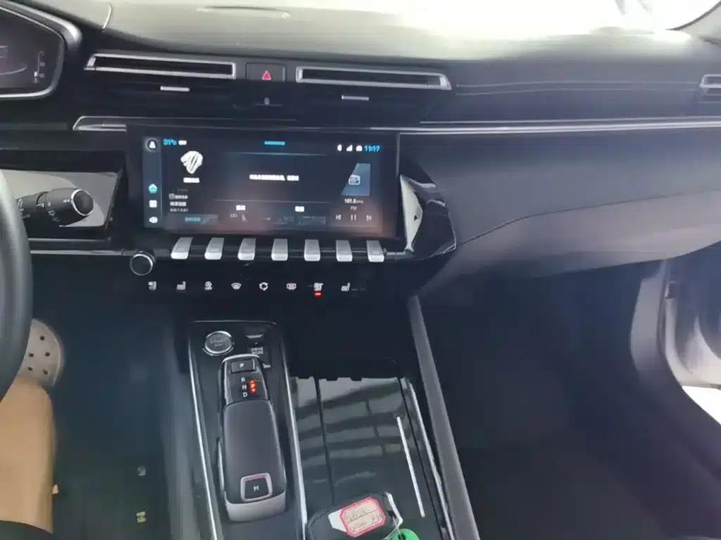 Peugeot 508 2023 Model 508L 400THP Dynamic Flagship Edition — миниатюра 13