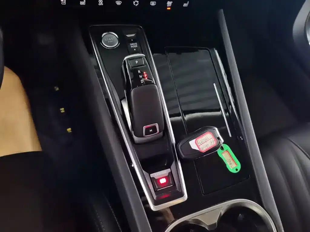 Peugeot 508 2023 Model 508L 400THP Dynamic Flagship Edition — миниатюра 14