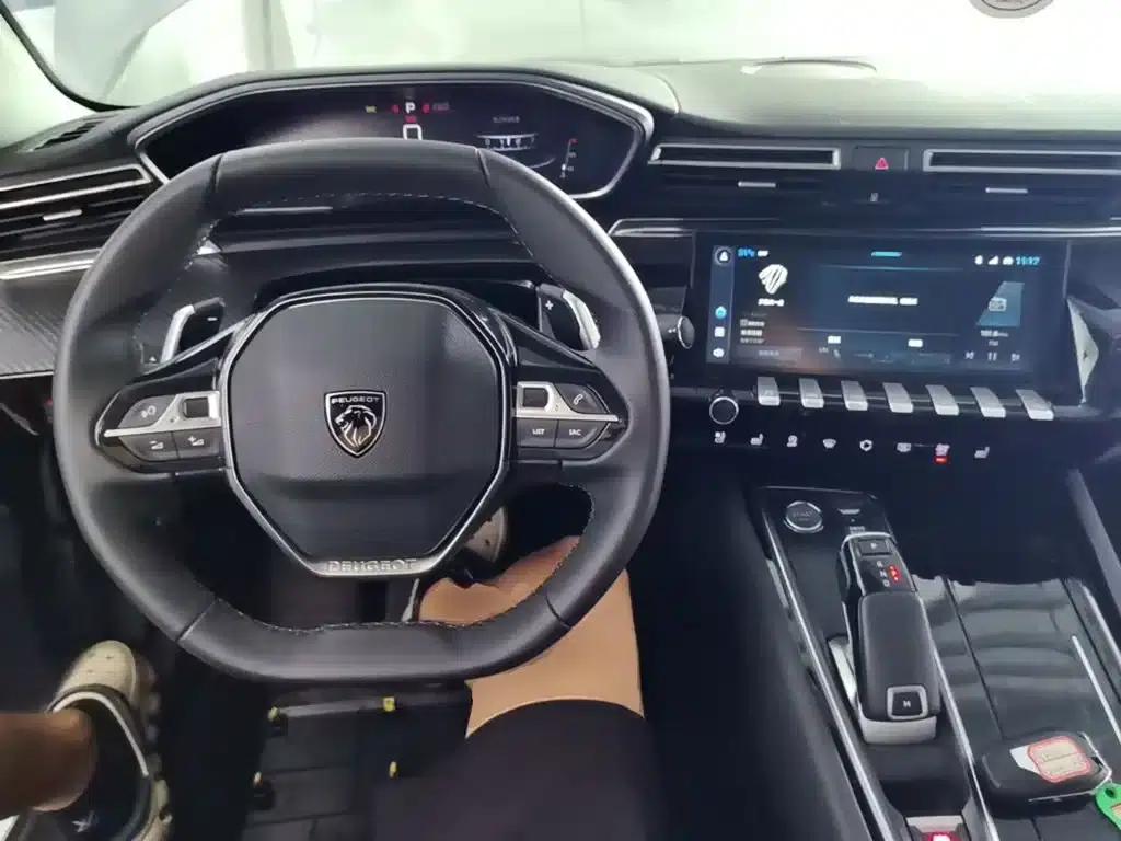 Peugeot 508 2023 Model 508L 400THP Dynamic Flagship Edition — миниатюра 10