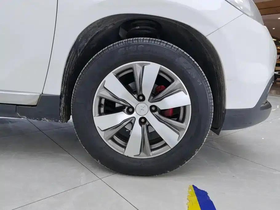 Peugeot 2008 2014 Model 1.6L Automatic Fashion Edition — миниатюра 6