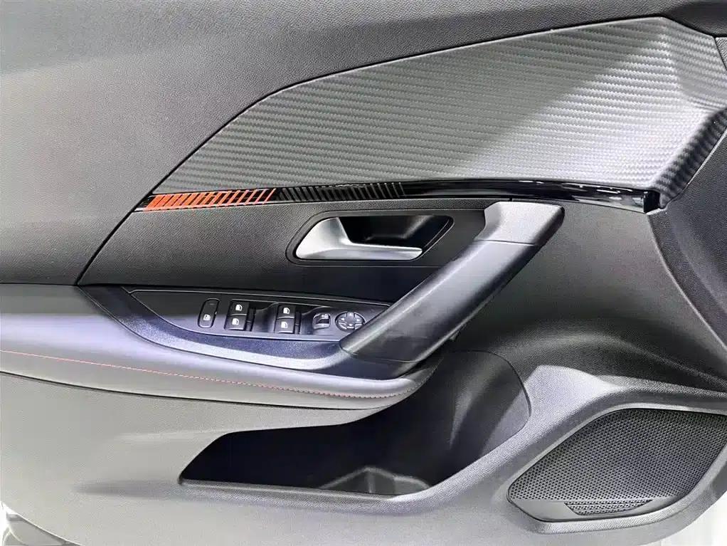 Peugeot 2008 2022 230THP THE ONE — миниатюра 8