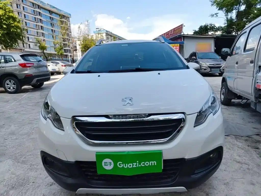 Peugeot 2008 2014 Model 1.6L Automatic Trend Edition — миниатюра 3