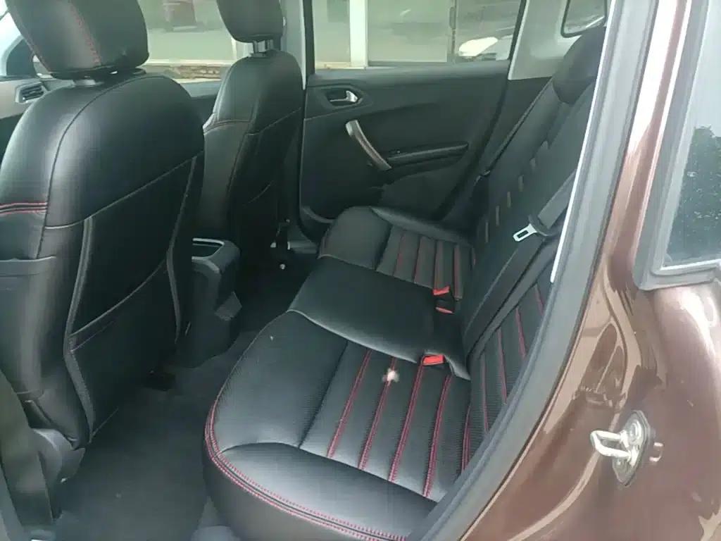 Peugeot 2008 2014 Model 1.6L Manual Fashion Edition — миниатюра 17